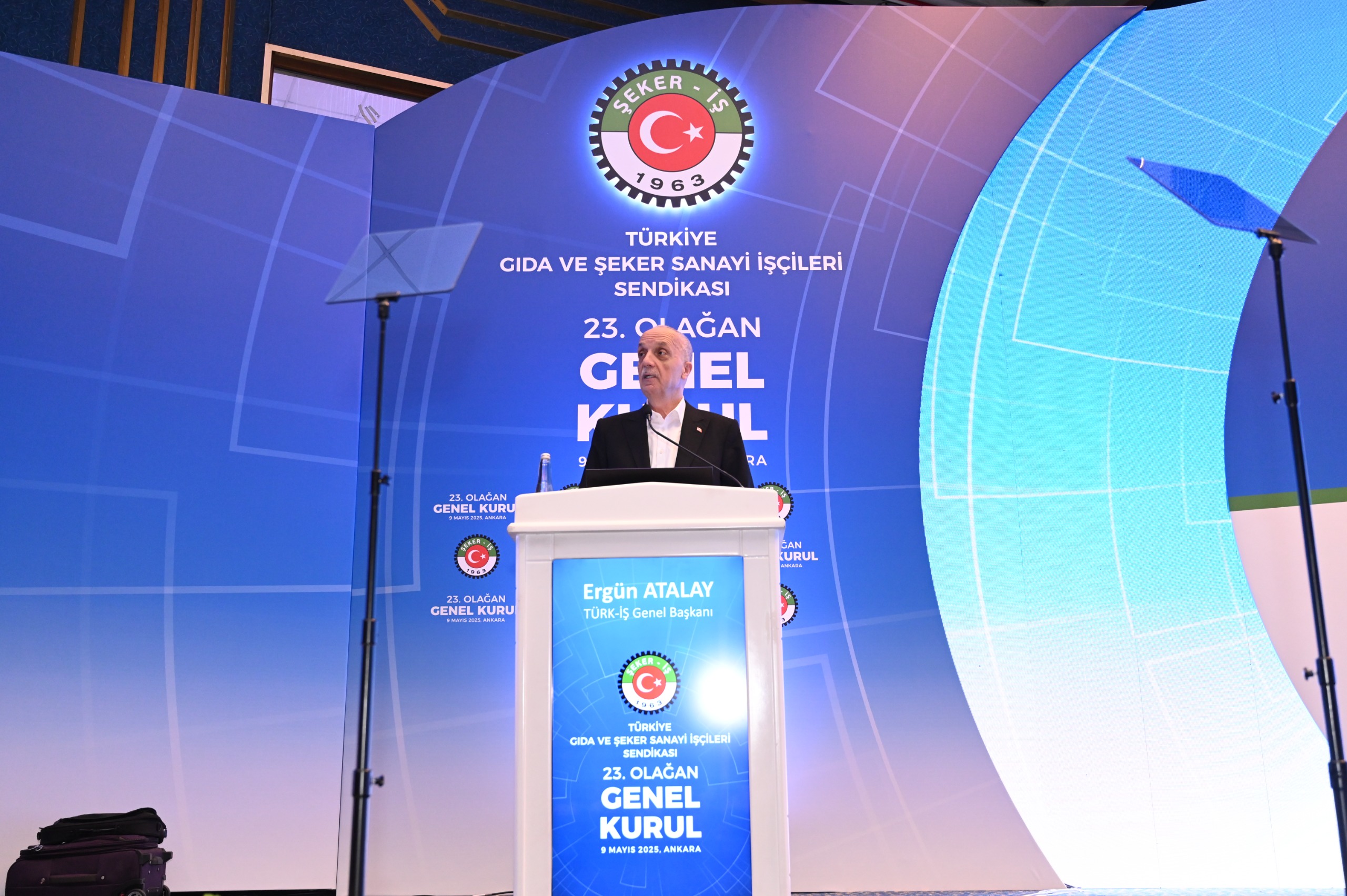 TÜRK-İŞ Genel Başkanı Ergün ATALAY, 09 Mayıs 2025 Cuma günü Konfederasyonumuza bağlı Şeker-İş Sendikası’nın 23. Olağan Genel Kuruluna katıldı.